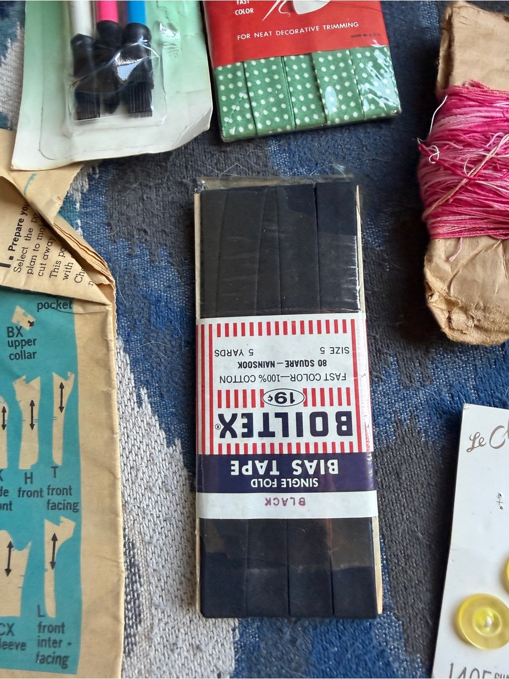 Vintage new with tags Sewing & Craft Lot with Pink, Green, Blue, Yellow, Black - Picture 4 of 8